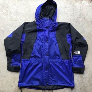 Vintage North Face goretex mountain light jacket